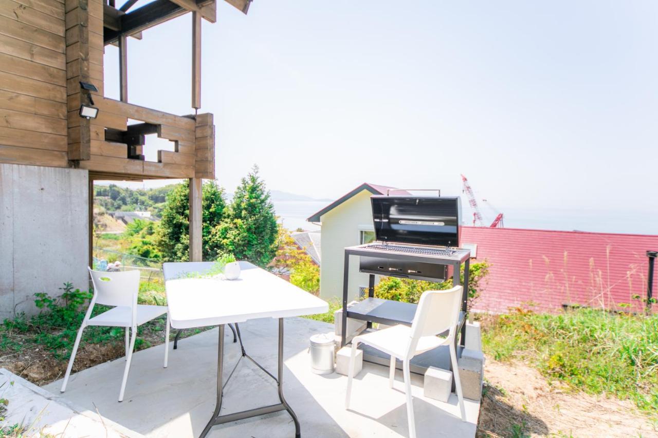 Вілла Awaji Seaside Log House In Goshiki 1 Sumoto Екстер'єр фото