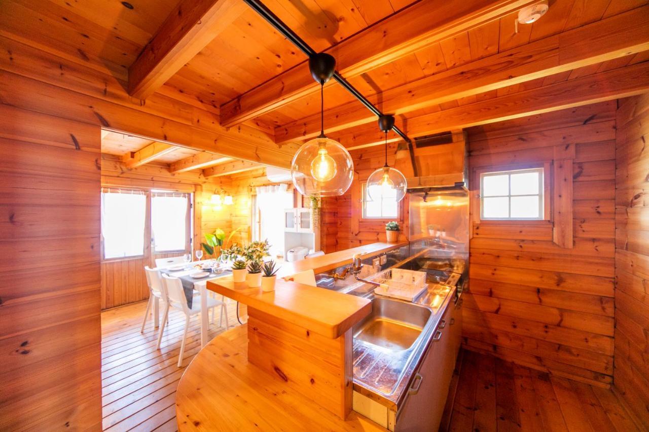 Вілла Awaji Seaside Log House In Goshiki 1 Sumoto Екстер'єр фото