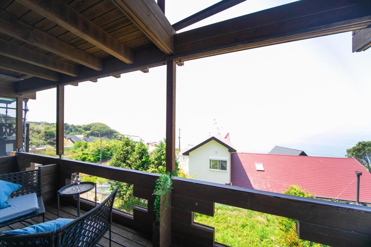 Вілла Awaji Seaside Log House In Goshiki 1 Sumoto Екстер'єр фото