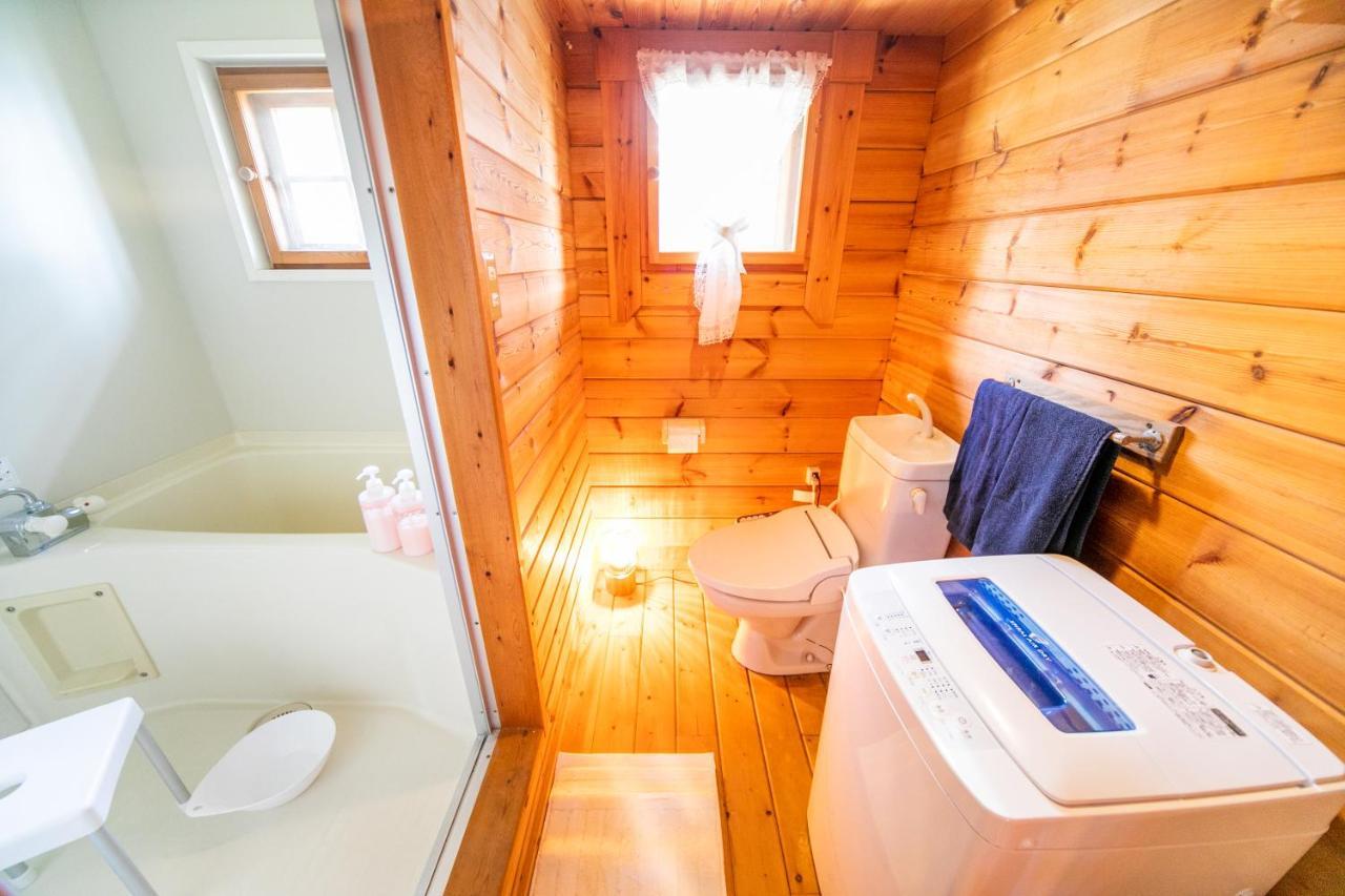Вілла Awaji Seaside Log House In Goshiki 1 Sumoto Екстер'єр фото